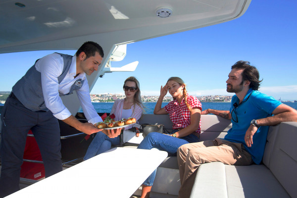 Bosphorus Luxury Yacht Tour