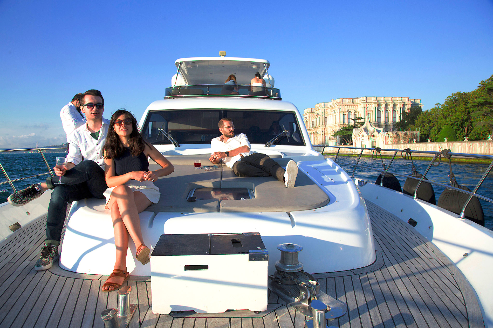 bosporus-sunset-cruise-on-luxury-yacht-2021-sun-top-9642