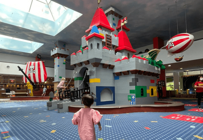 lego-land-theme-park-activity-01